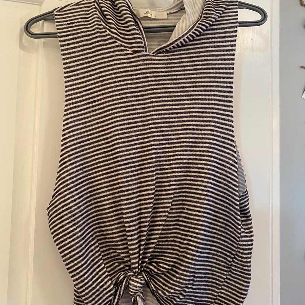 Athletic knit top